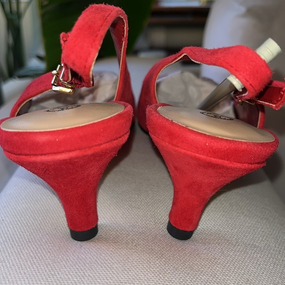 NIB Bella Vita The Scarlett Italian Leather Red Slingback Kitten Heels size 9 - Picture 13 of 13